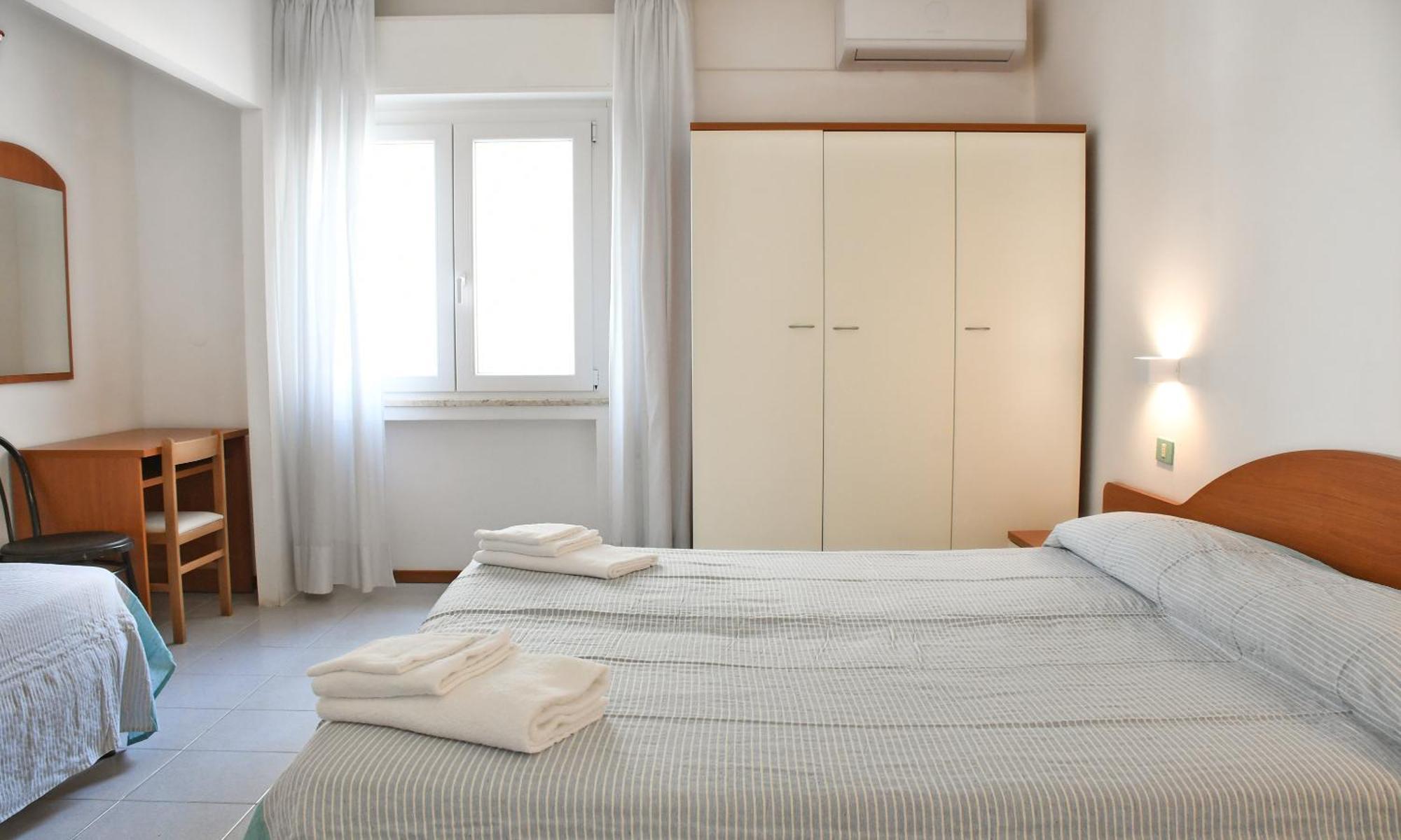 Hotel Exclusive In Pieno Centro - Nuova Gestione 2025 ริชโชเน ภายนอก รูปภาพ