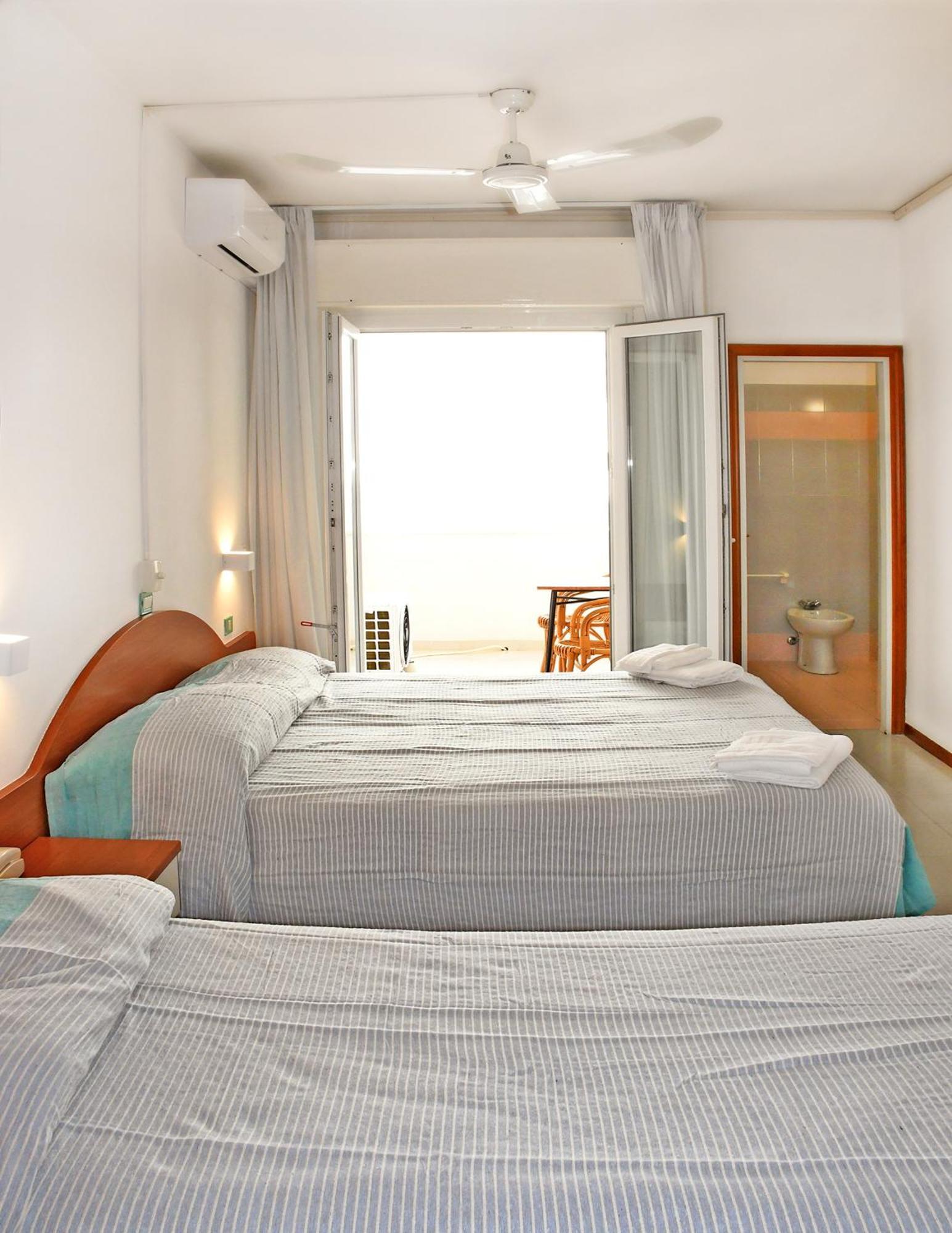 Hotel Exclusive In Pieno Centro - Nuova Gestione 2025 ริชโชเน ภายนอก รูปภาพ